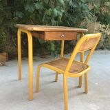 Small schoolboy desk and his chair