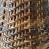 Enamelled ceramic lamp and rattan