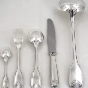 Christofle Vendôme Shell, cutlery set 49 pieces, silver-plated knives.