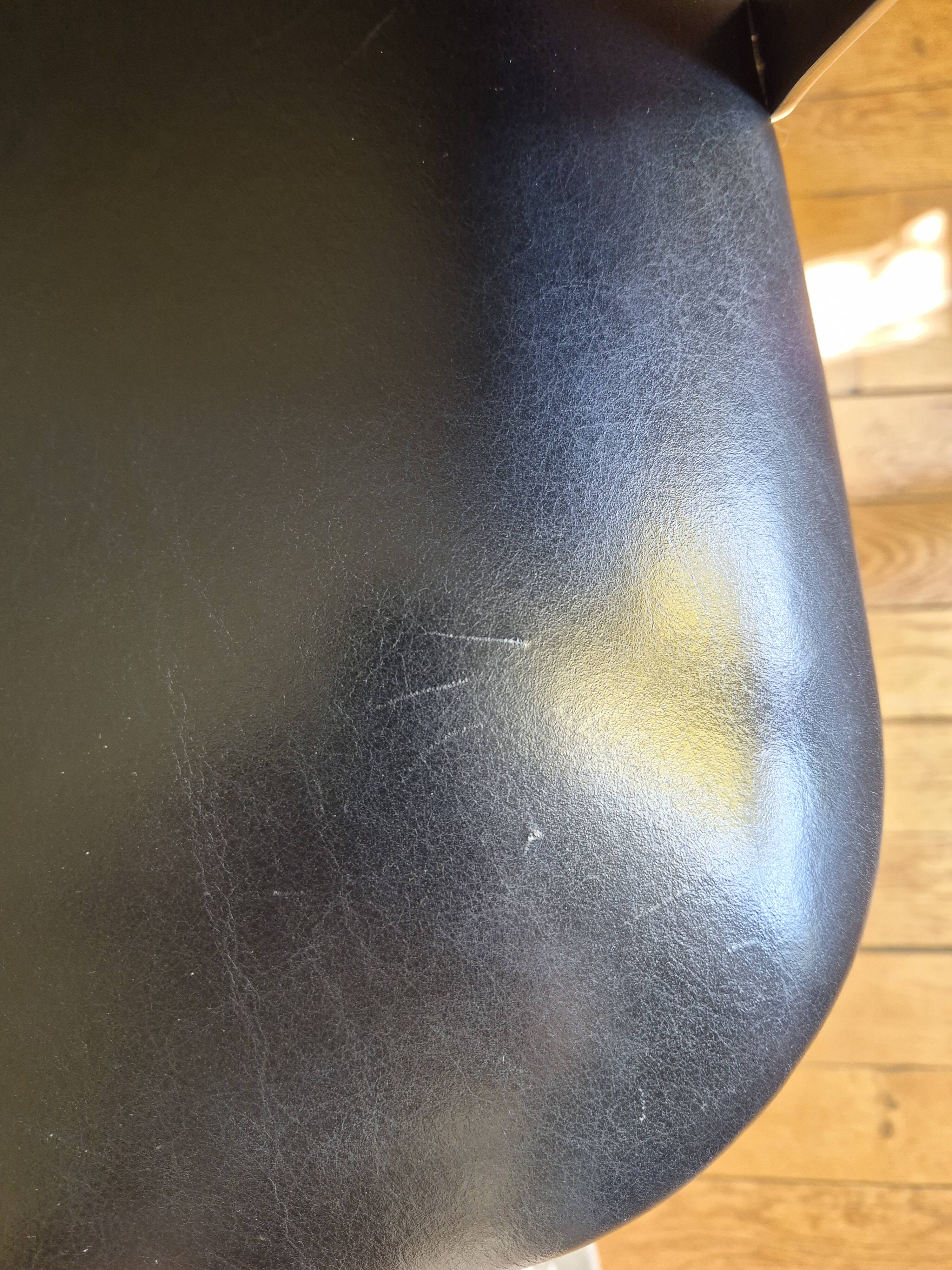 Armchair / conference chair Scandinavian design ISKU MyFlow – Vertti Kivi