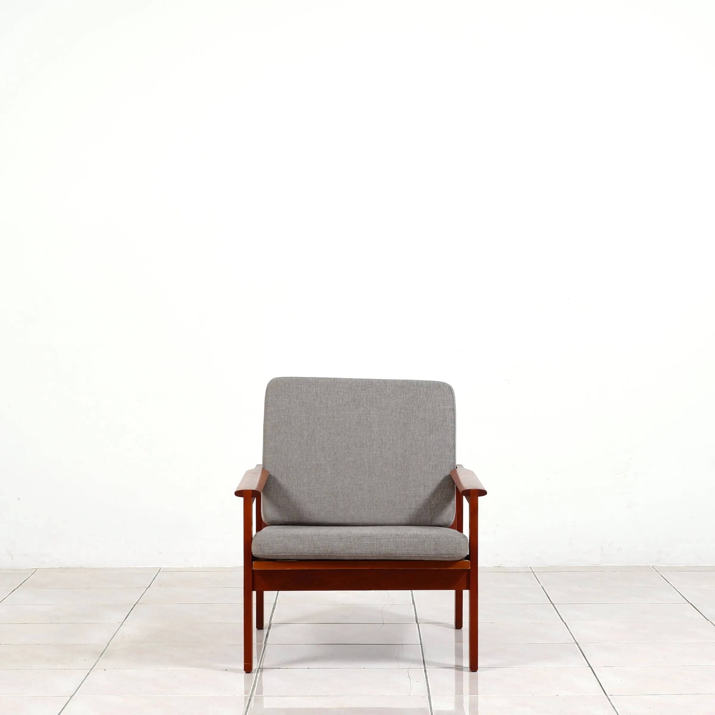 2 fauteuils "Capella" par Illum Wikkelsø pour Niels Eilersen