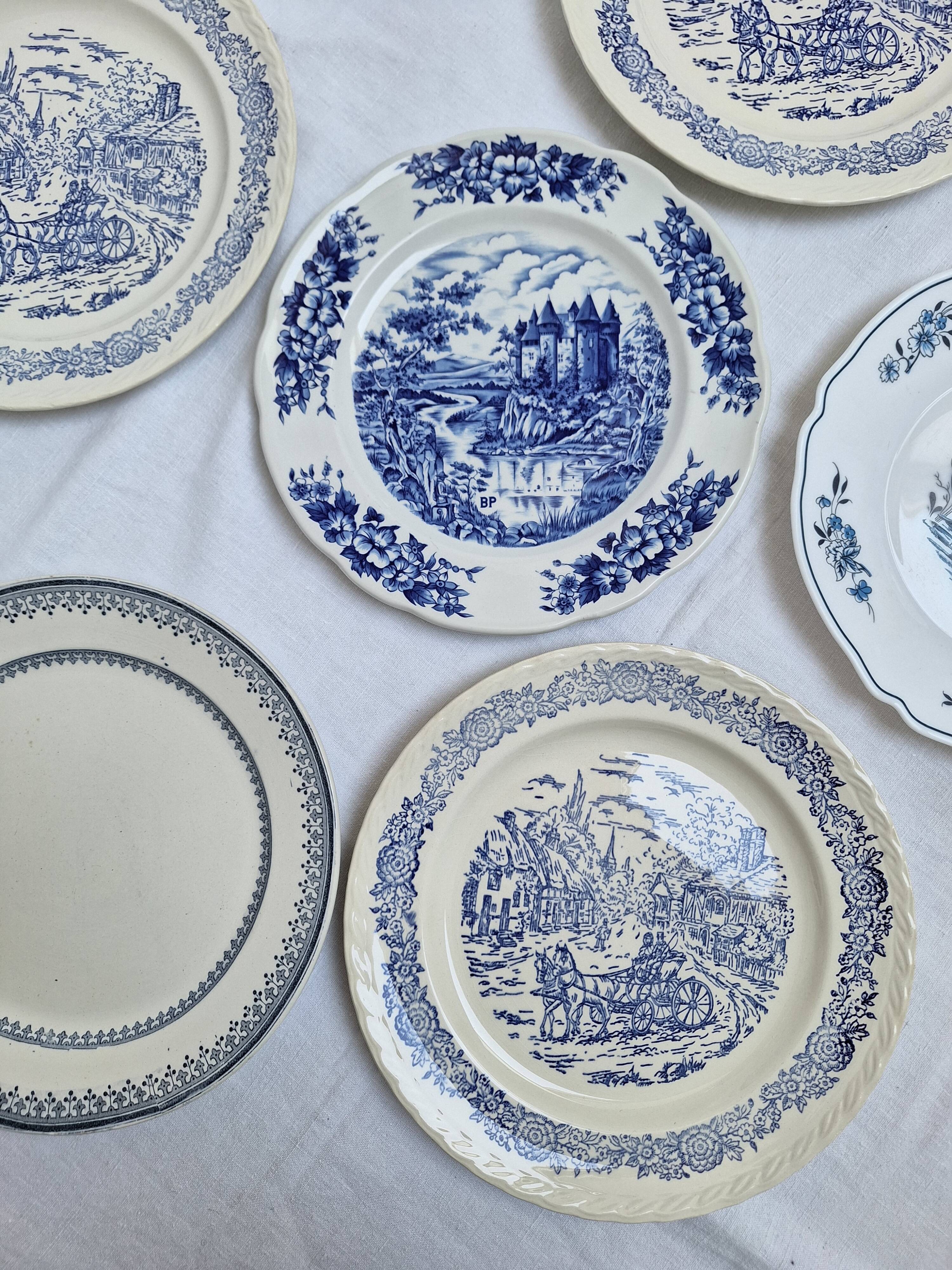 6 vintage flat plates
