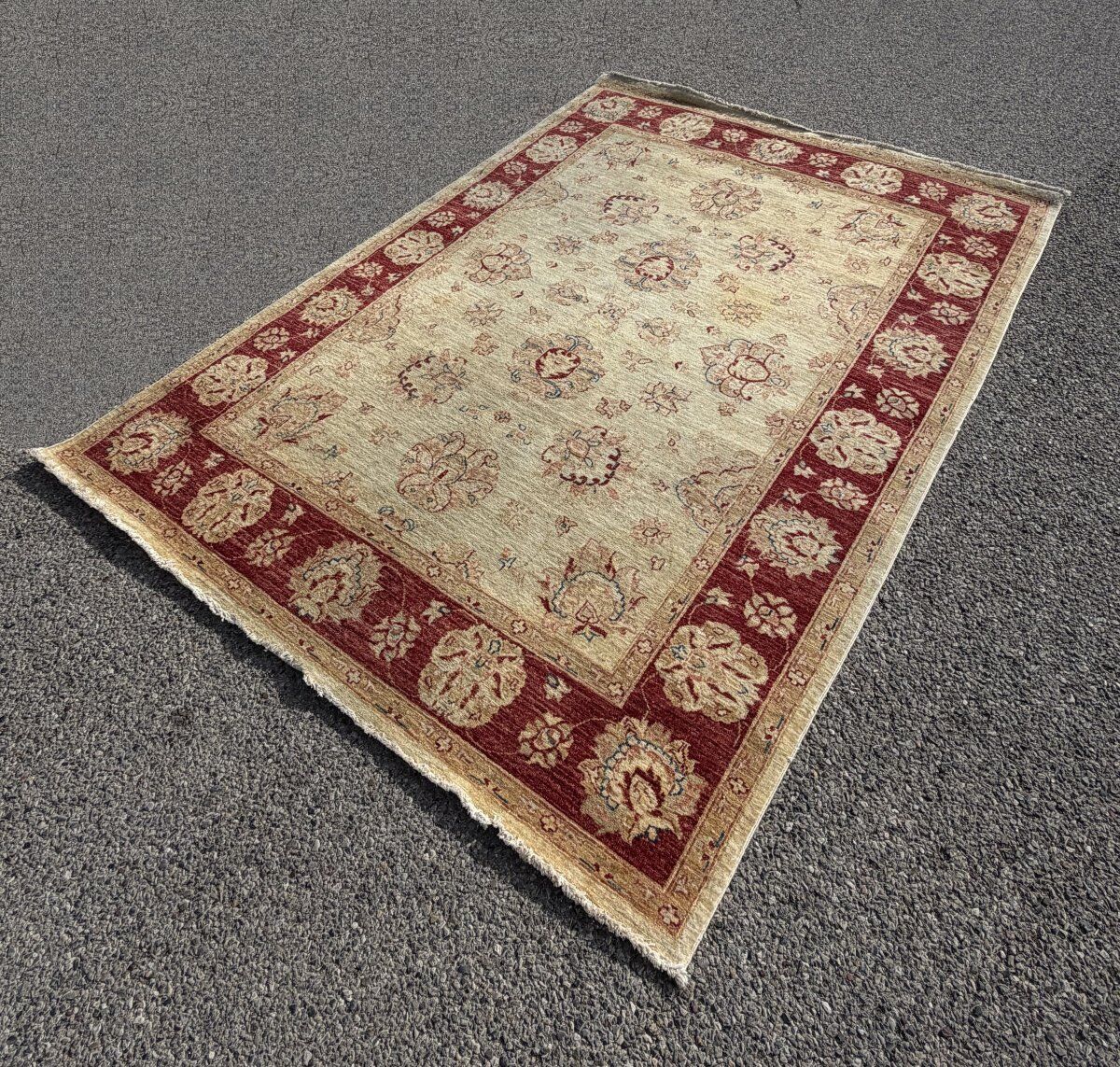 Ziegler Oriental Rug: 2.45 x 1.70 Metres - Handmade Wool
