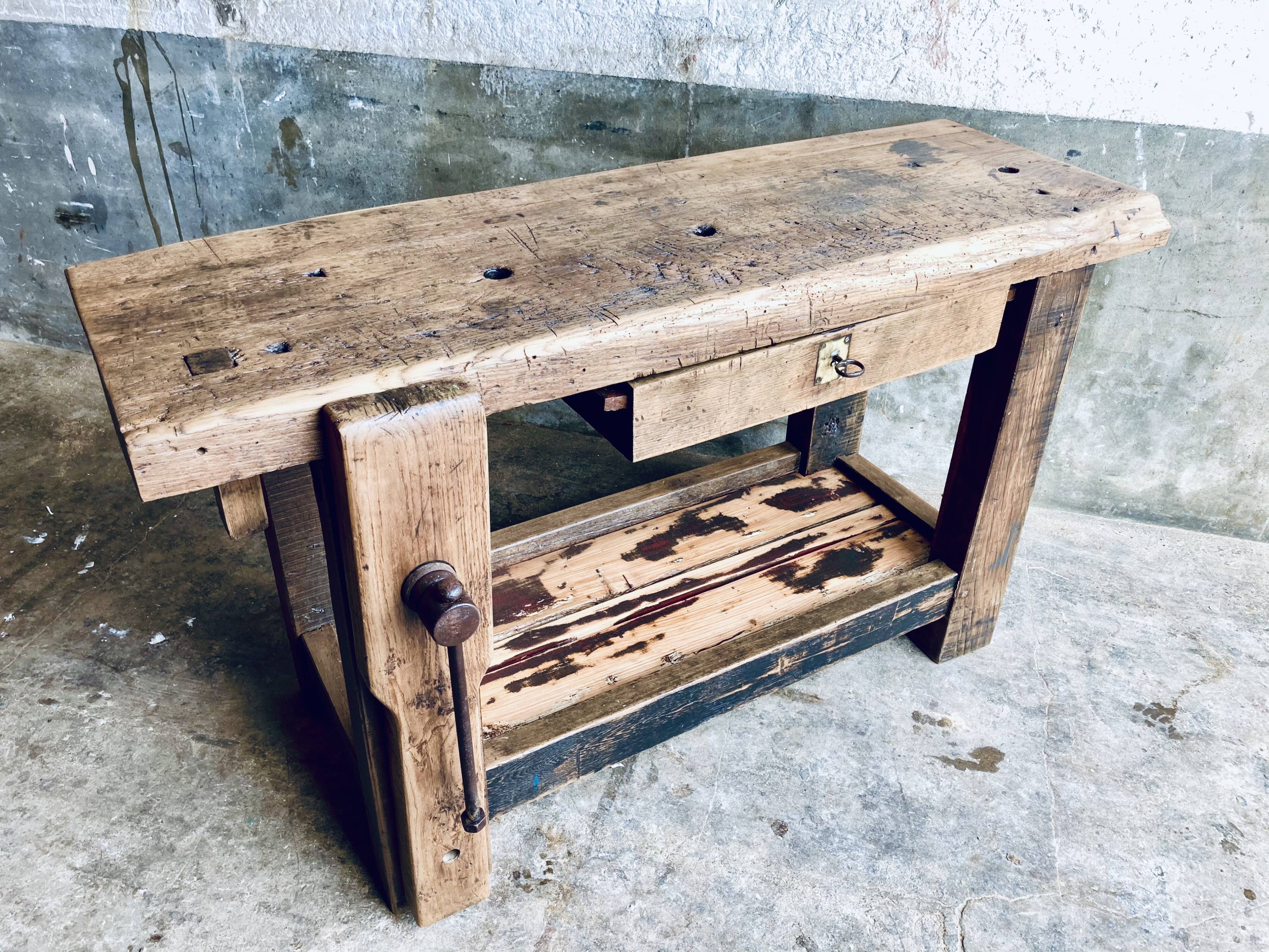Etabli compact chêne