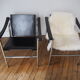 Paire de fauteuils LC1 par Le Corbusier