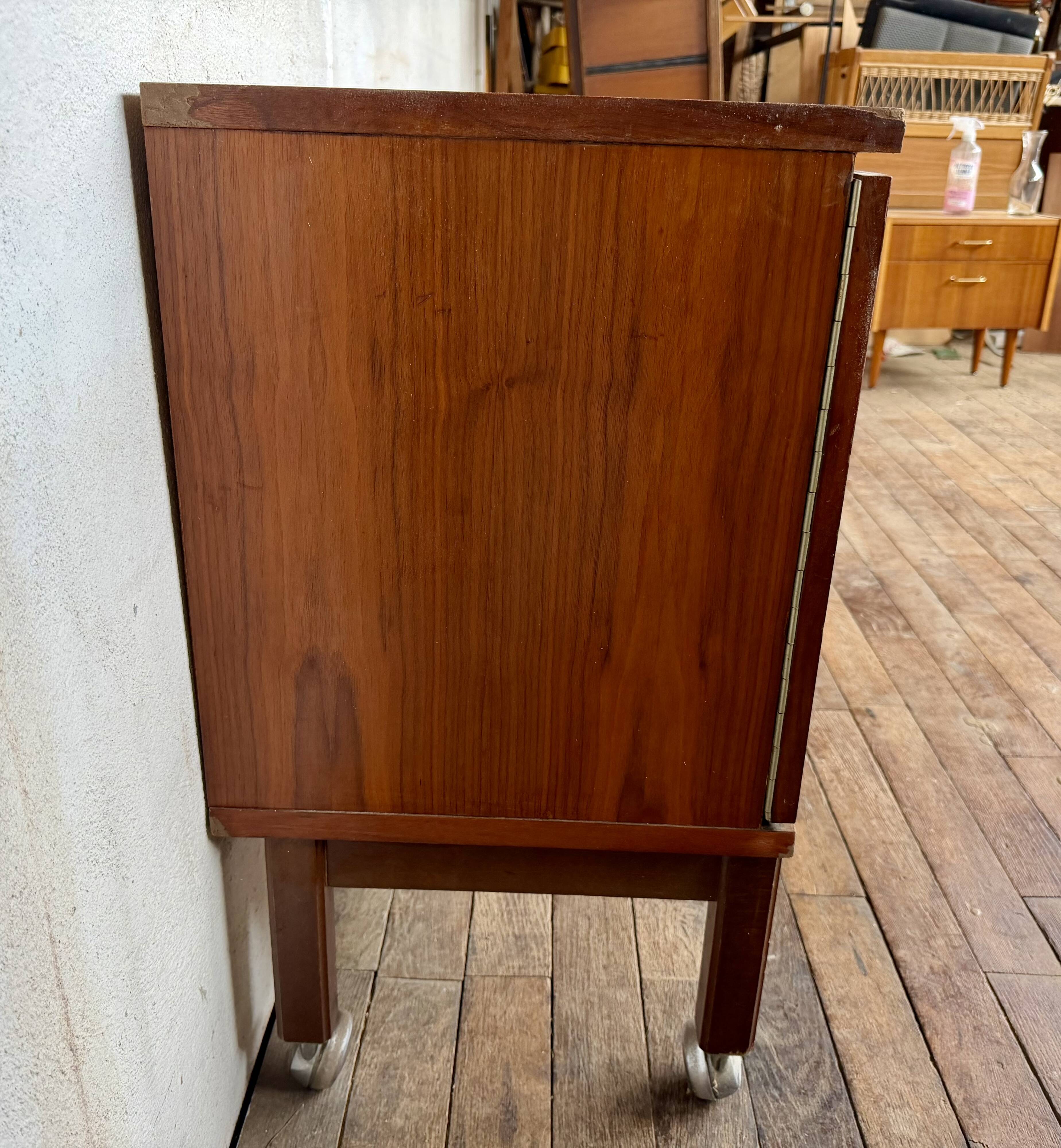 ✨ Vintage wooden sideboard – 3 drawers, 2 doors – Retro furniture ✨