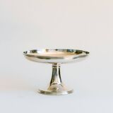 Servant, Cup on foot in white alloy metal, 1st quarter of the 20th century.