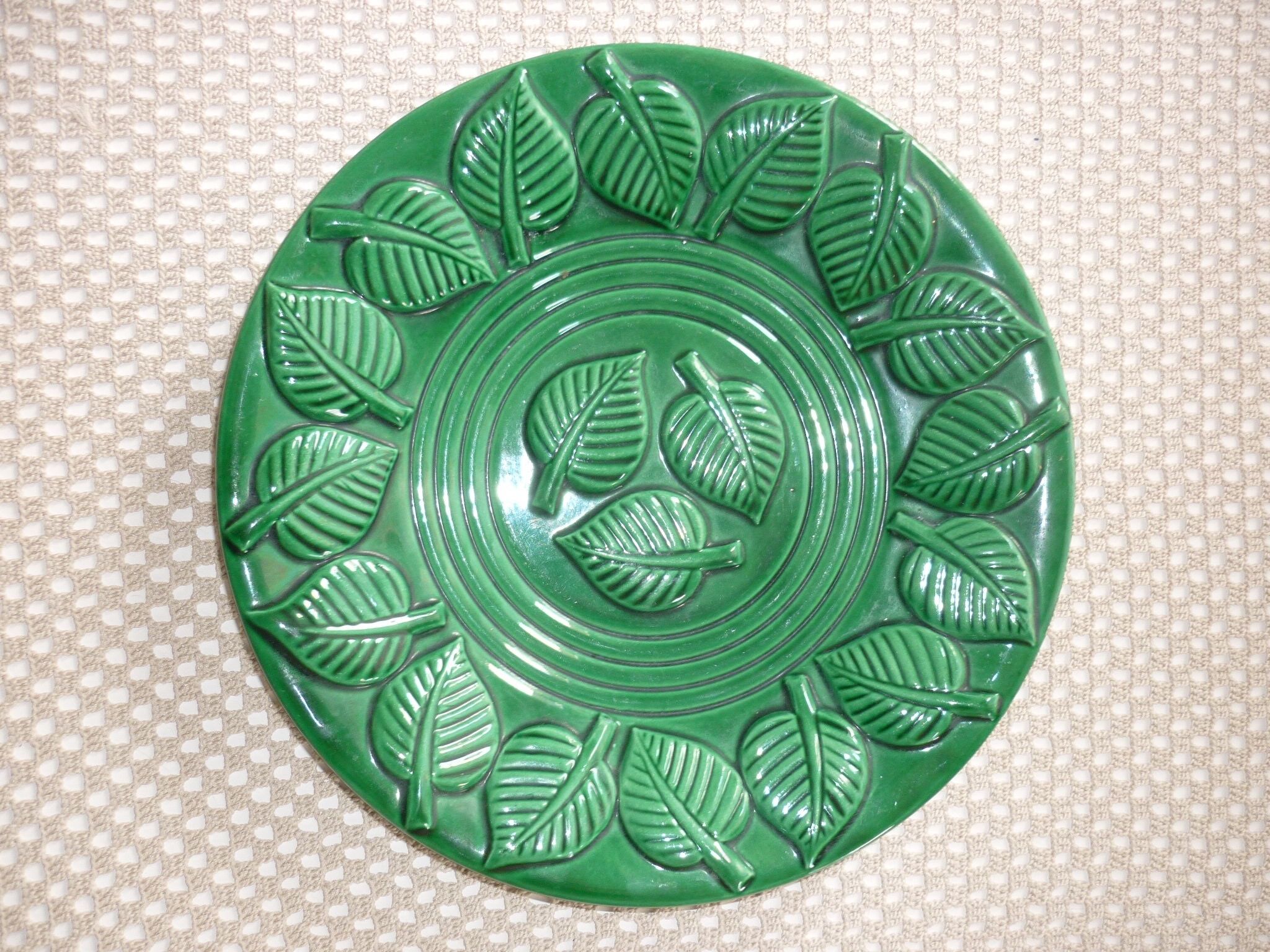 Flat green decoration leaves 32.5 cm