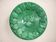 Plat vert décor feuilles 32,5 cm
