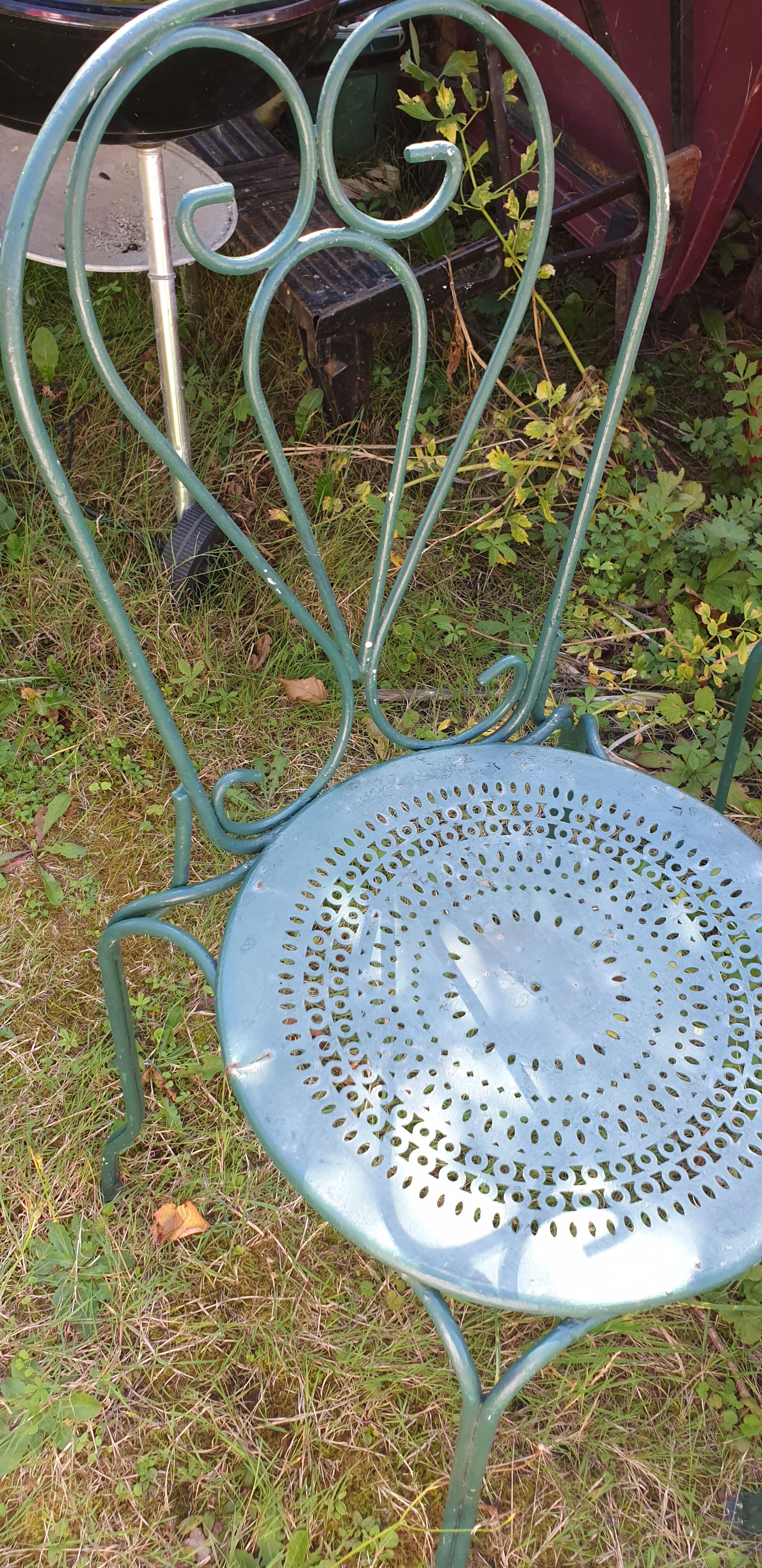 3 wrought iron garden chairs