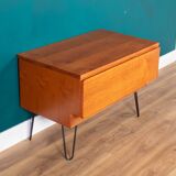 Table de lampe d'appoint console Tapley rétro en teck des années 1960 avec tiroir