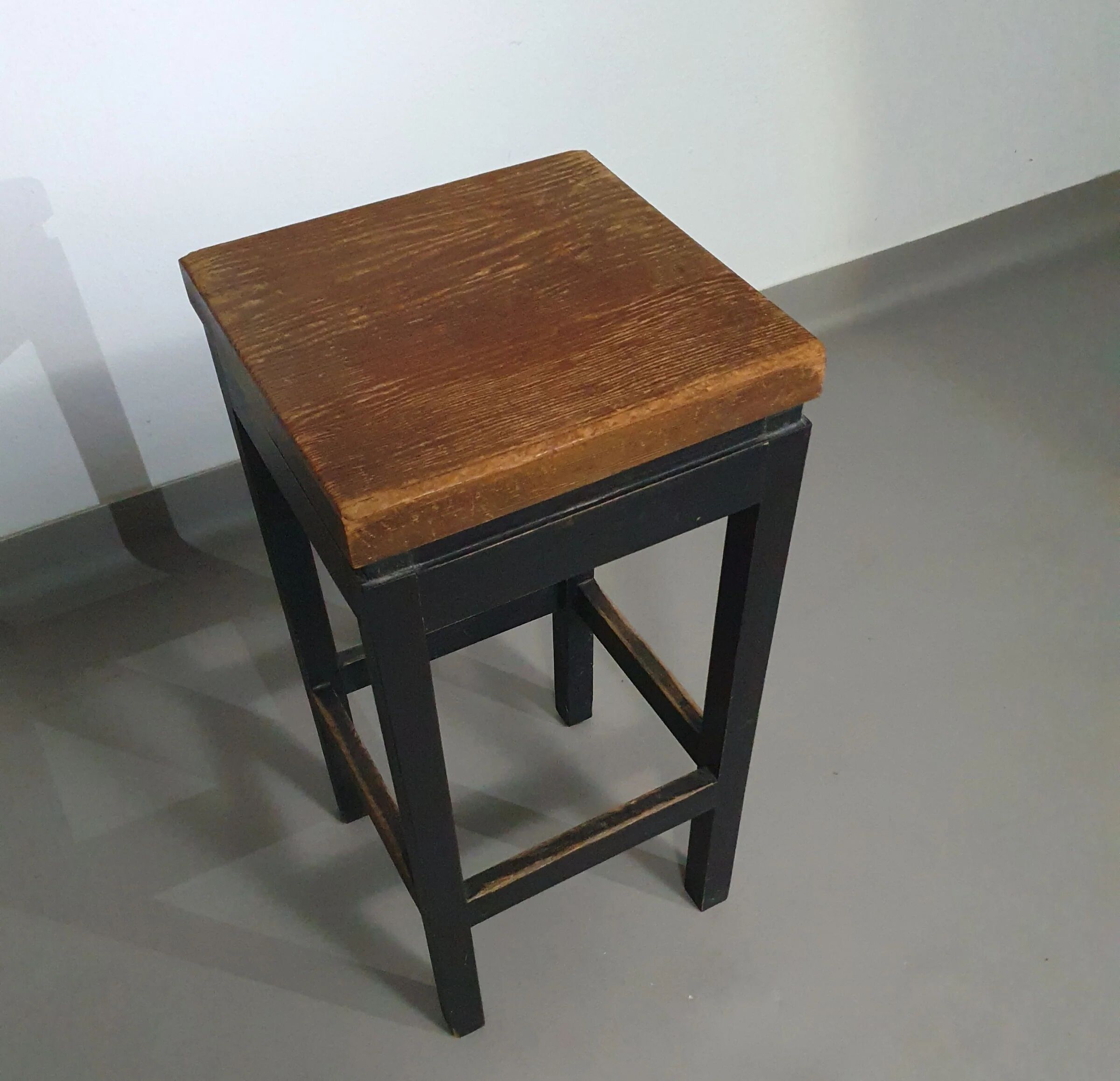 3 x tabourets de construction en chêne années 1960