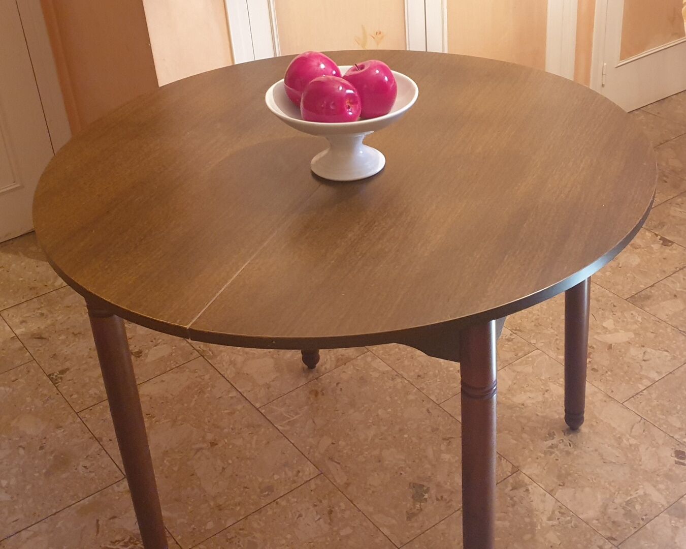 1970s wooden round table