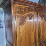 Low walnut cabinet from the late 18th century