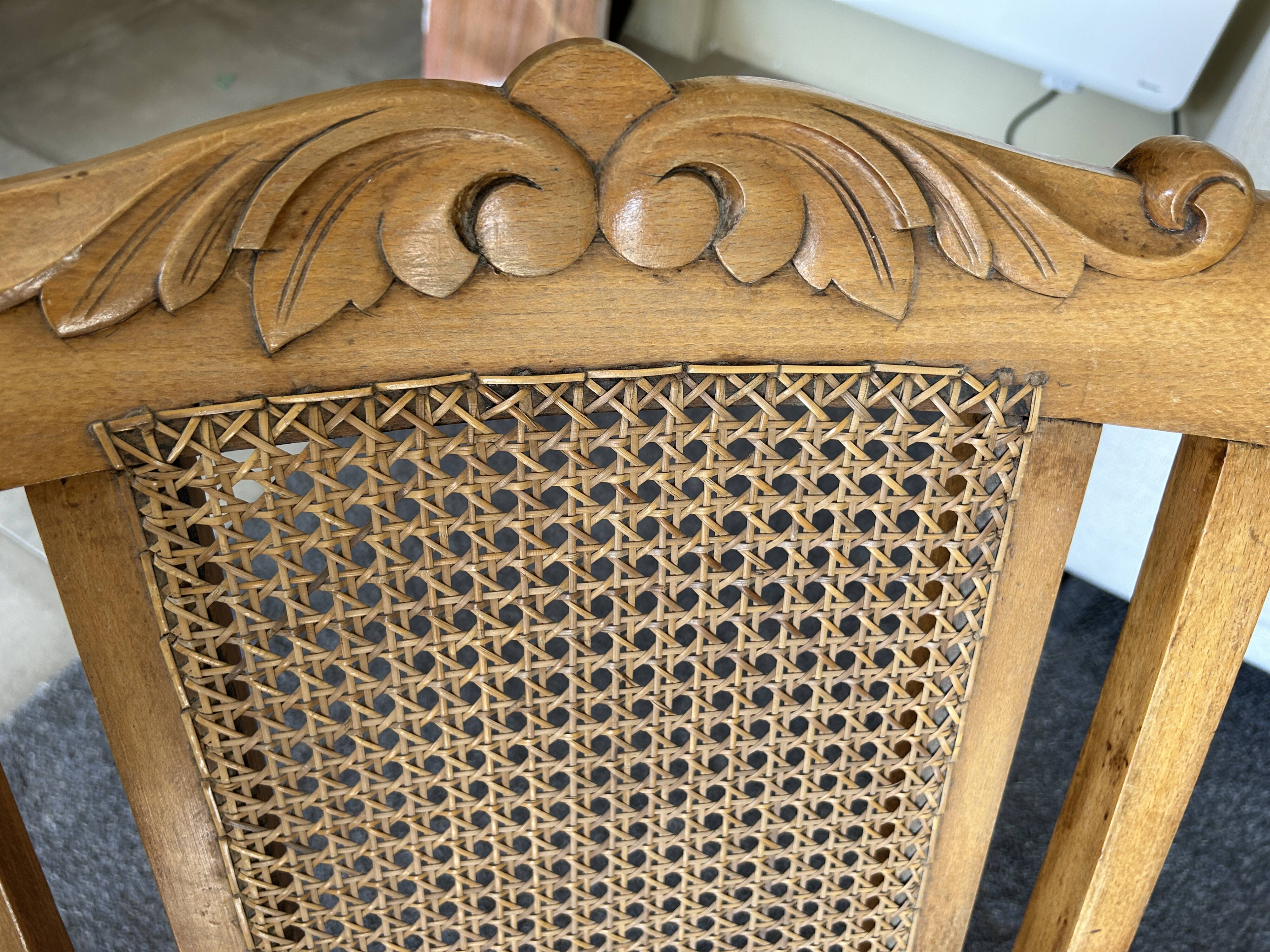 Colonial style deck chair