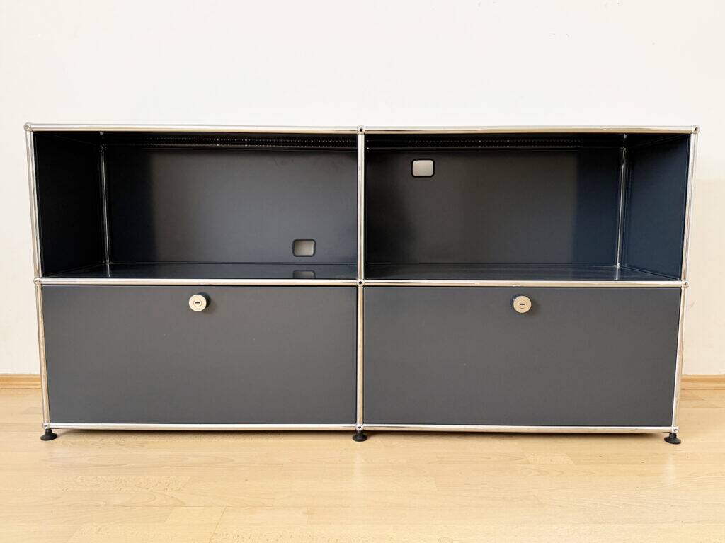 USM Haller sideboard, medium grey RAL 7004, 4 compartments with 2 flaps, Switzerland, 2000s