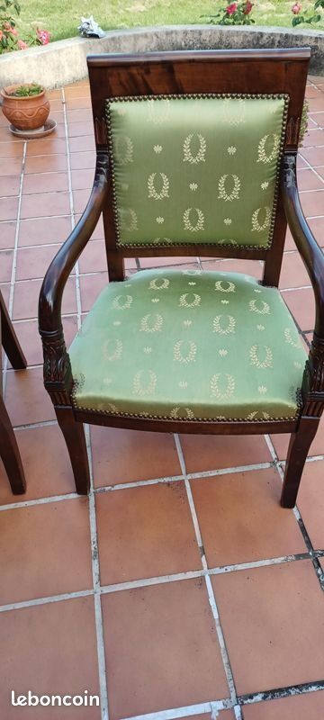 Fauteuils style empire