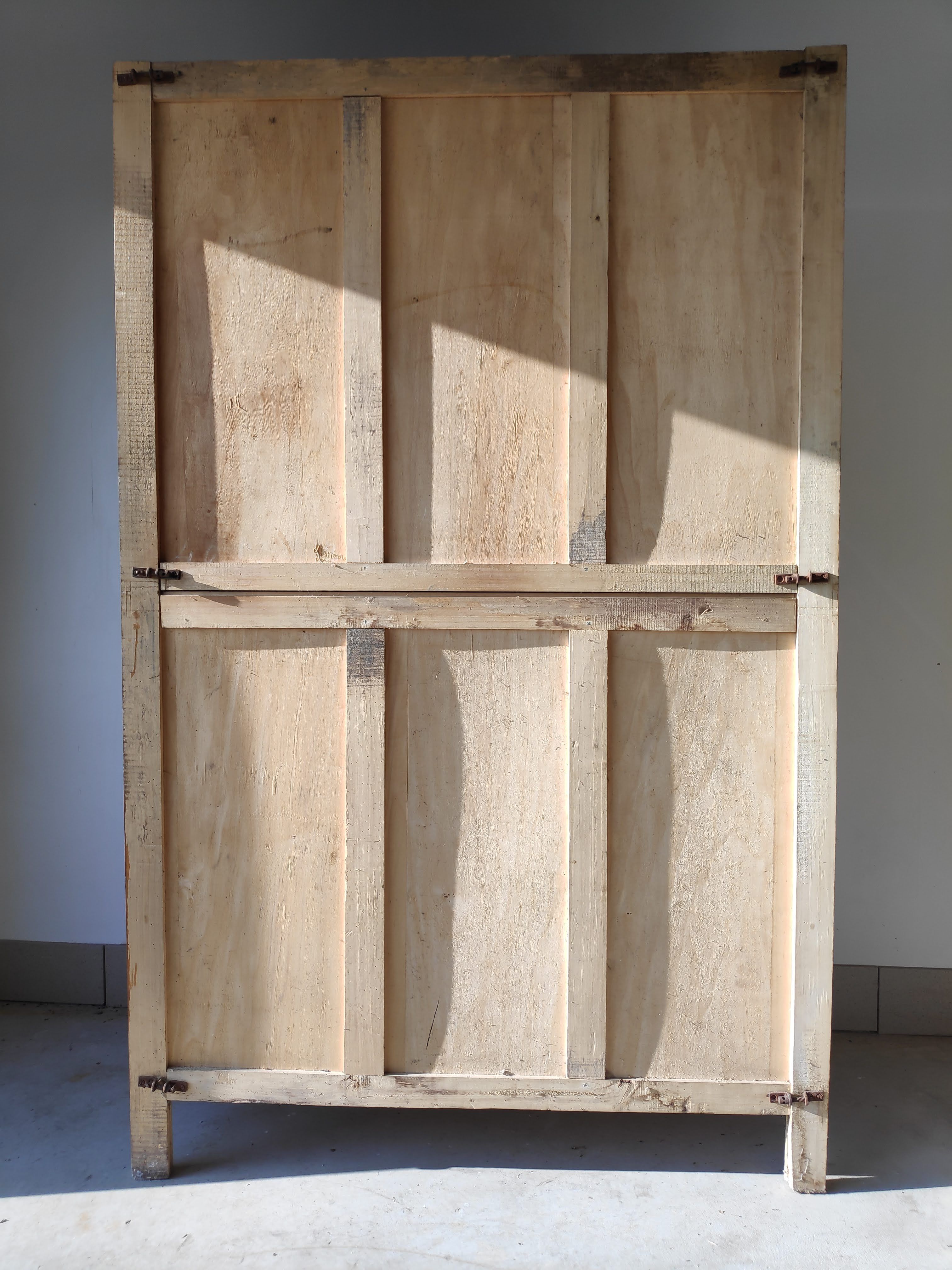 Cabinet Paris vintage wooden