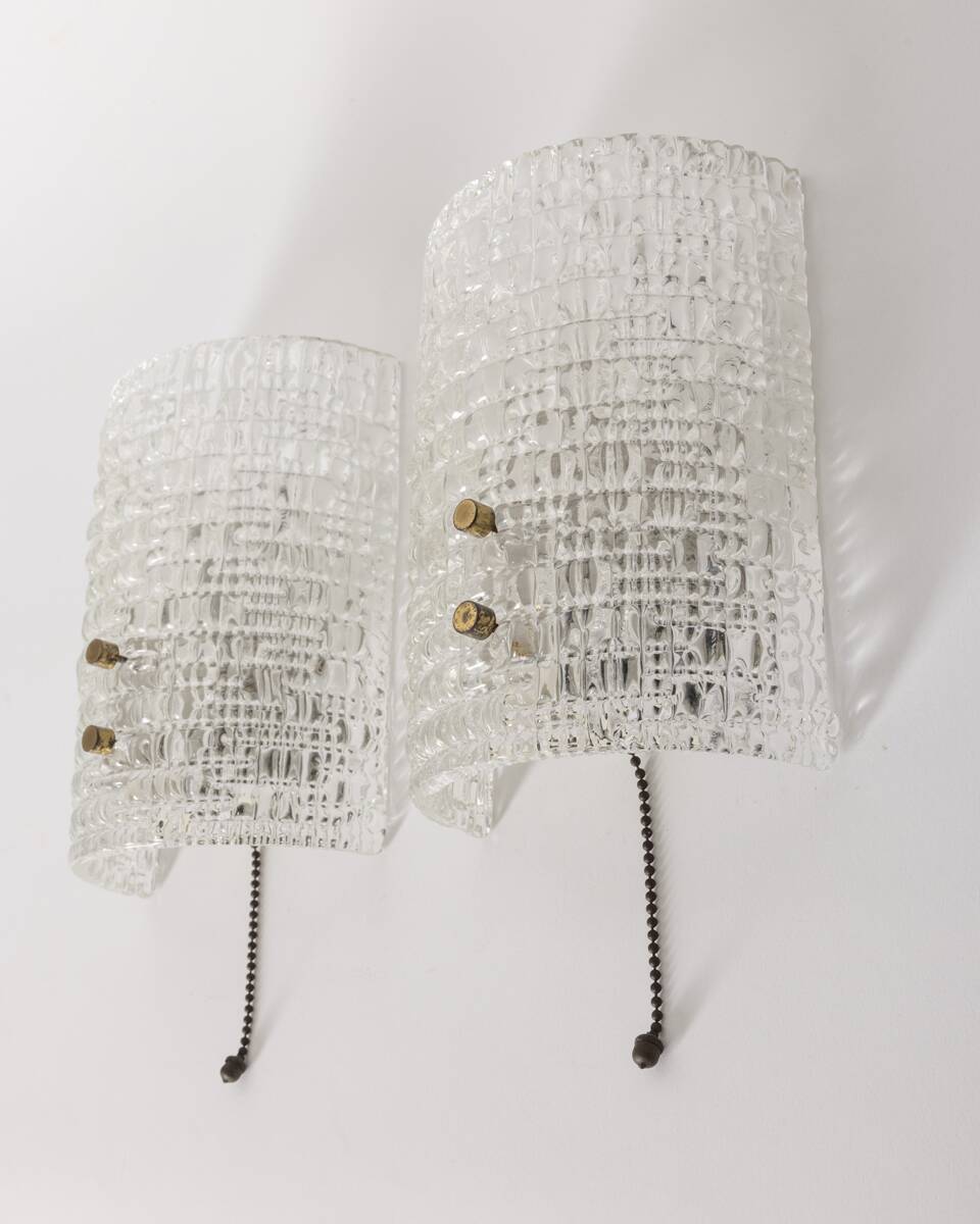 Pair of 1960s vintage wall lamps in crystal brass Italian design