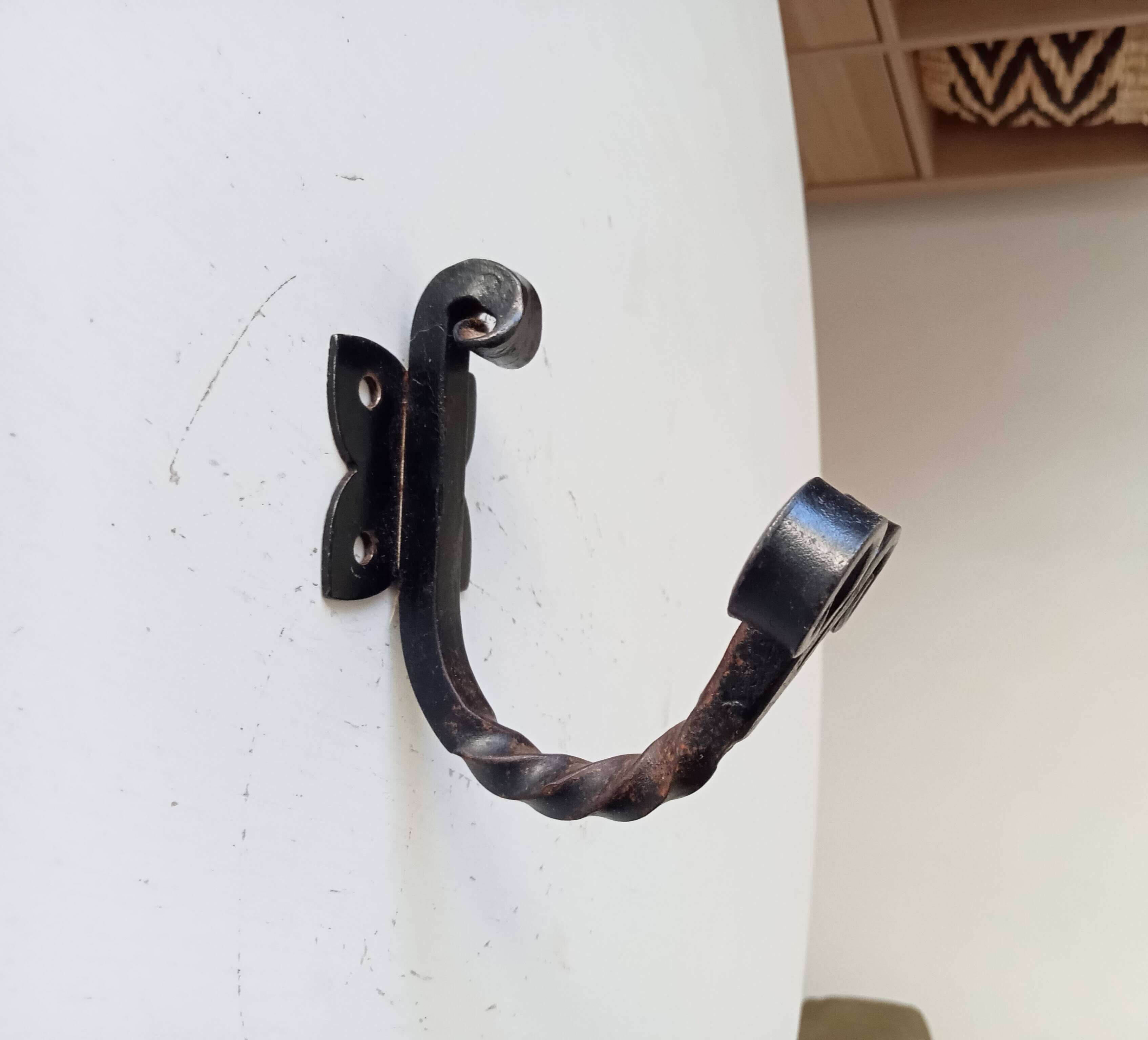 Paire de patère porte manteau mural rustique brutaliste fer forgé