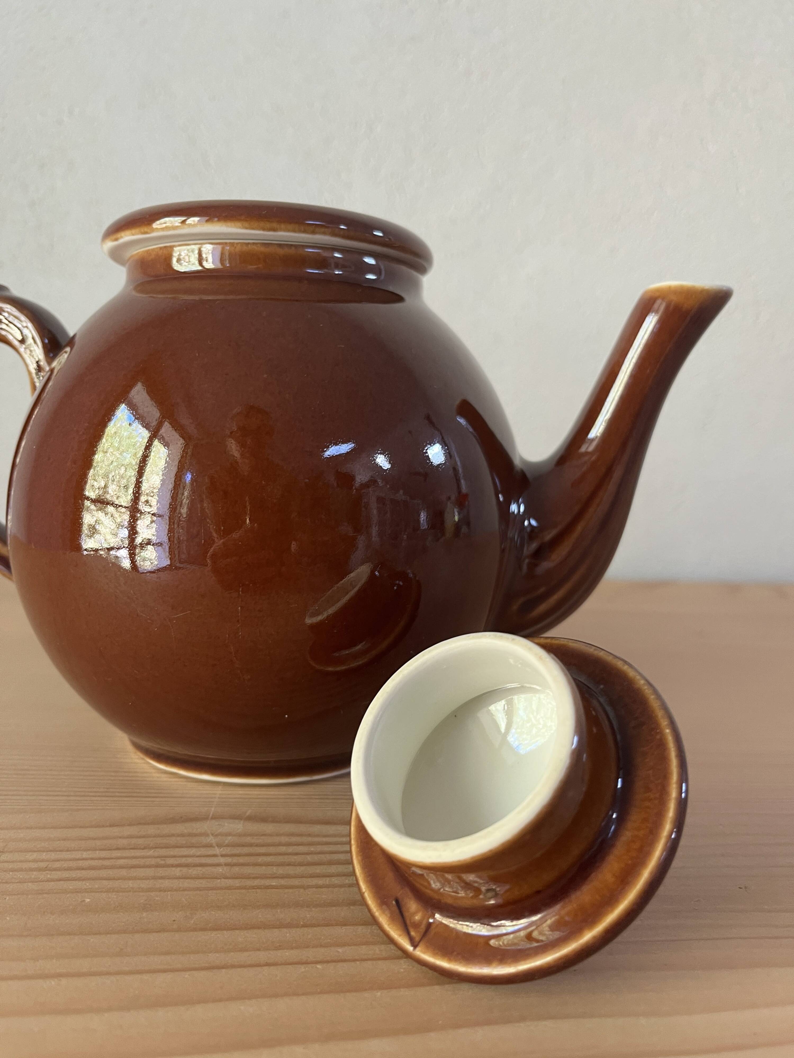 Large bistro teapot with infuser
