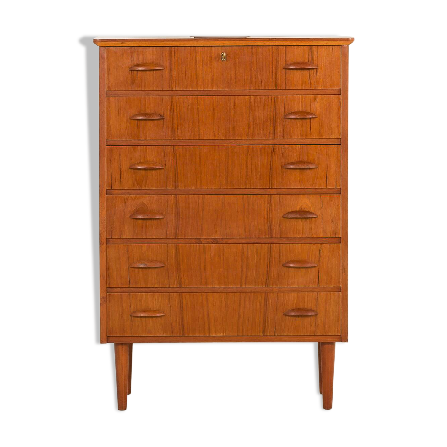 Commode en teck danois dans le style de Johannes Sorth, années 1960.