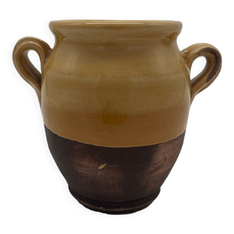 Varnished yellow terracotta confit pot