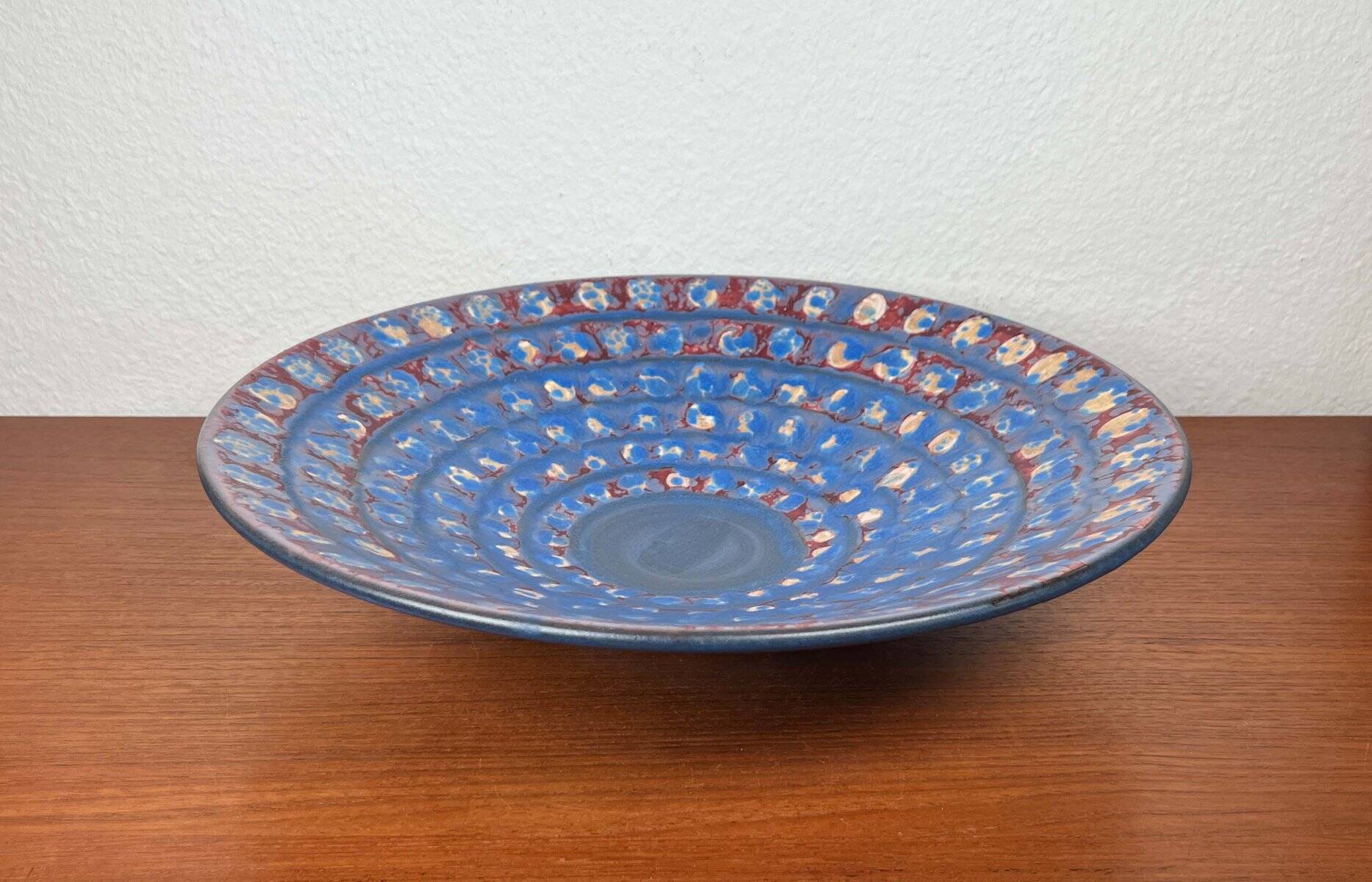 Large Mid-Century Modern German Studio Pottery Decorative Wall Plate by Eva Fritz-Lindner for Karlsruher Majolika, 1960s