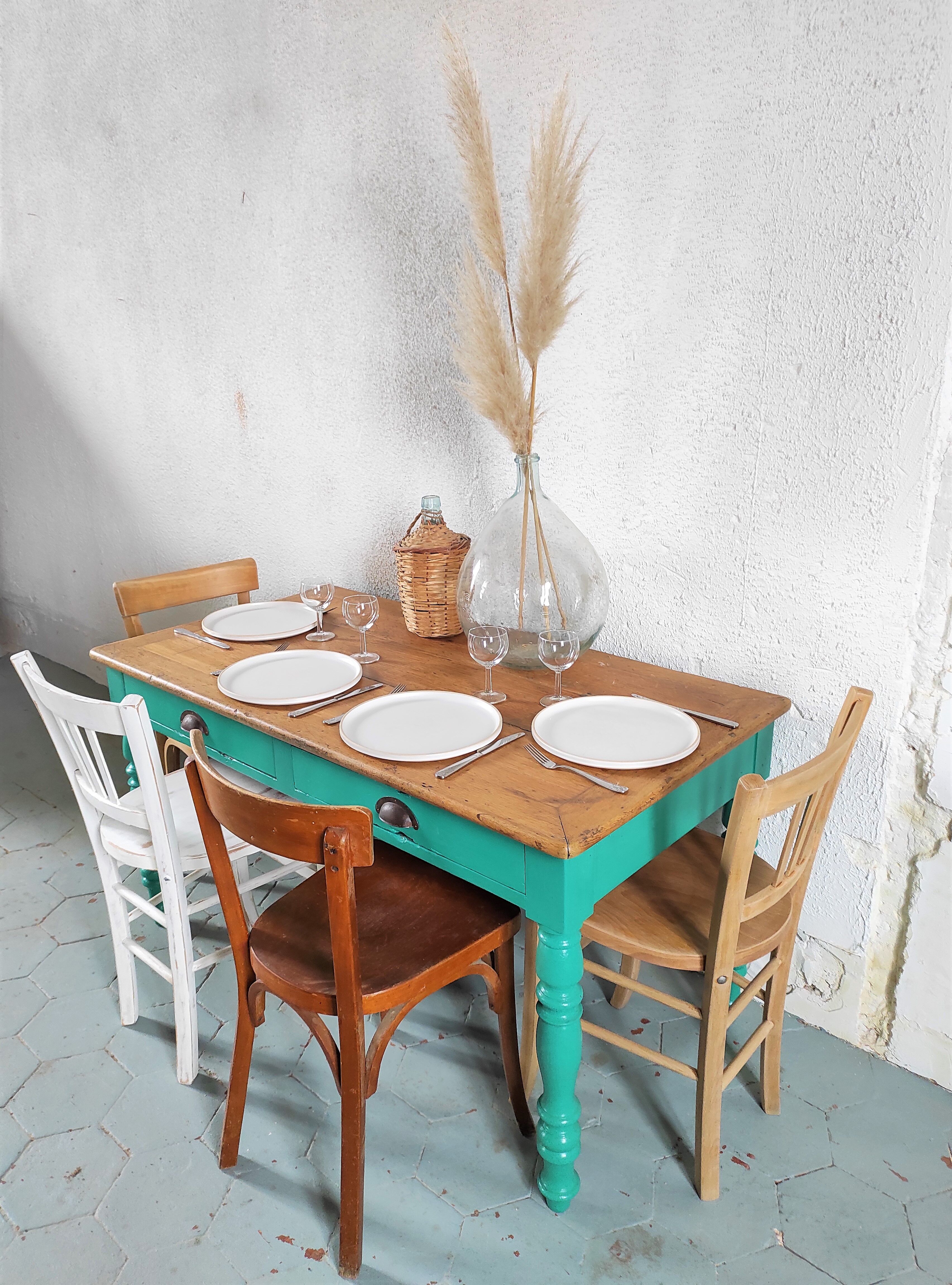 Farm table