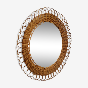 Rattan flower mirror