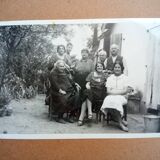 Lot de deux photographies, années 1930, portraits de famille,persanges