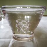 Lot de deux verres en cristal (apéritif digestif vodka) gravés sous pied made in tudor sulfure