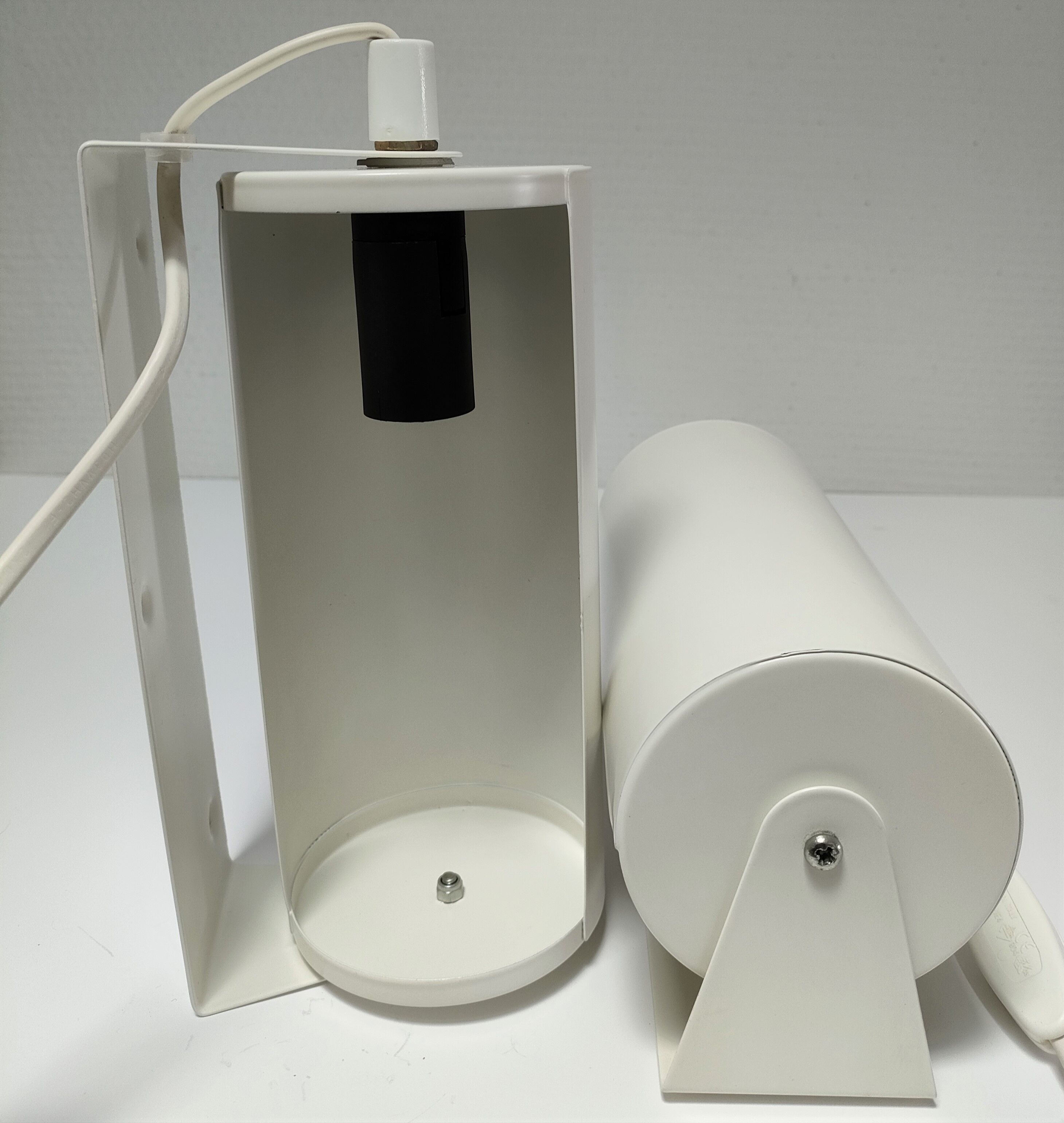 Pair of wall lamps Ikea vintage design Lod V413 white metal