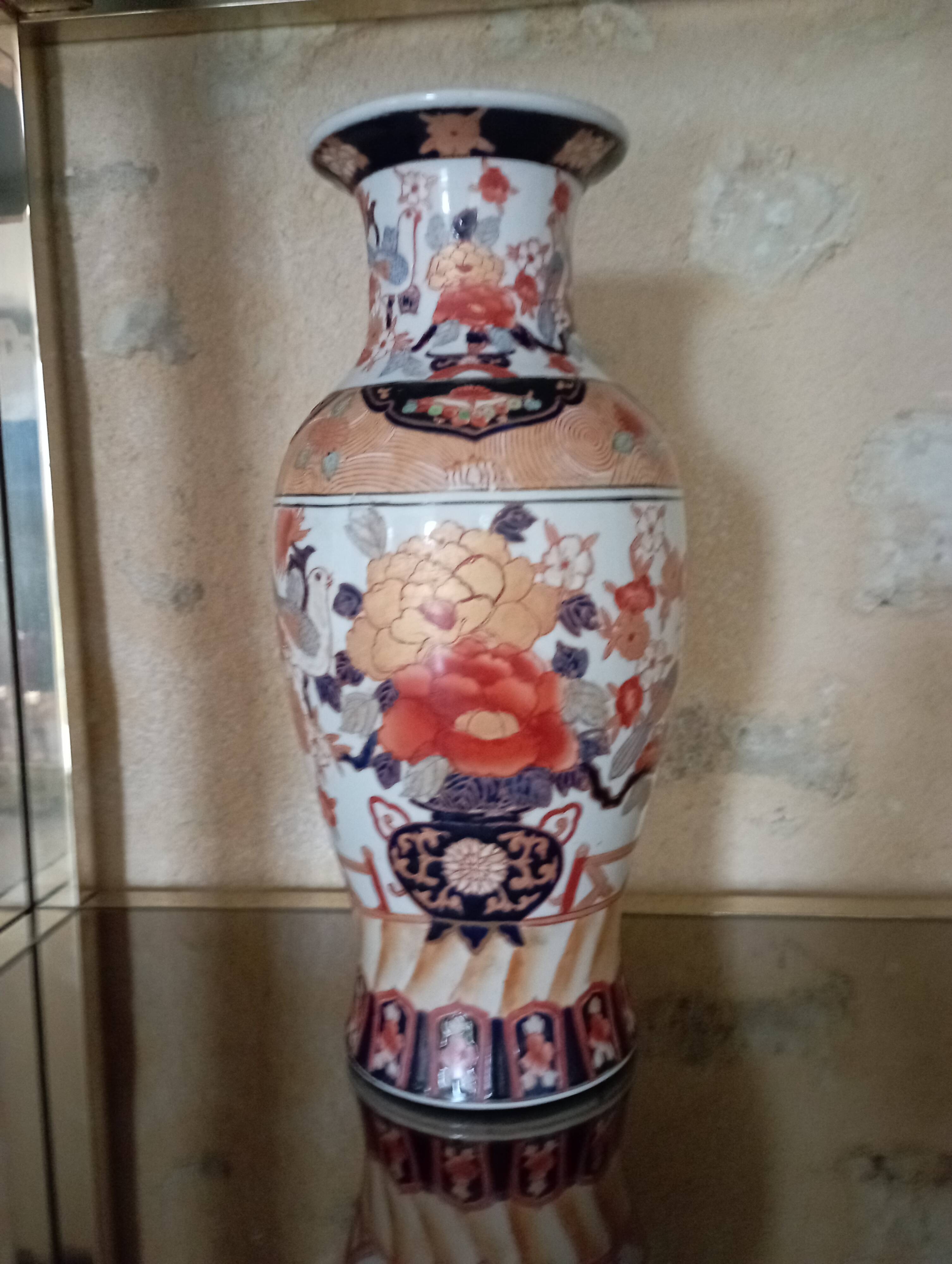 Chinese porcelain vase