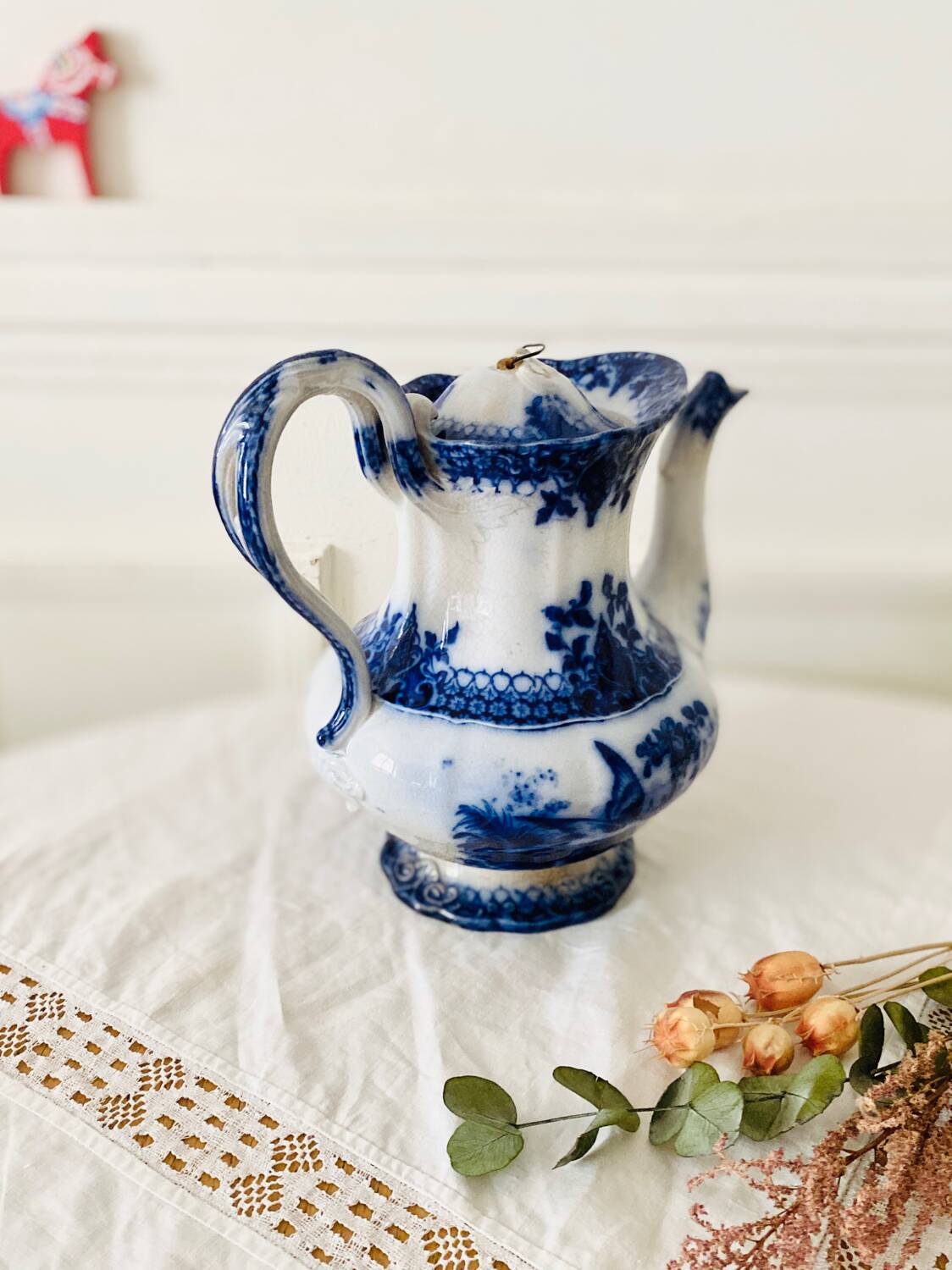 Antique teapot from the India service by Villeroy and Boch