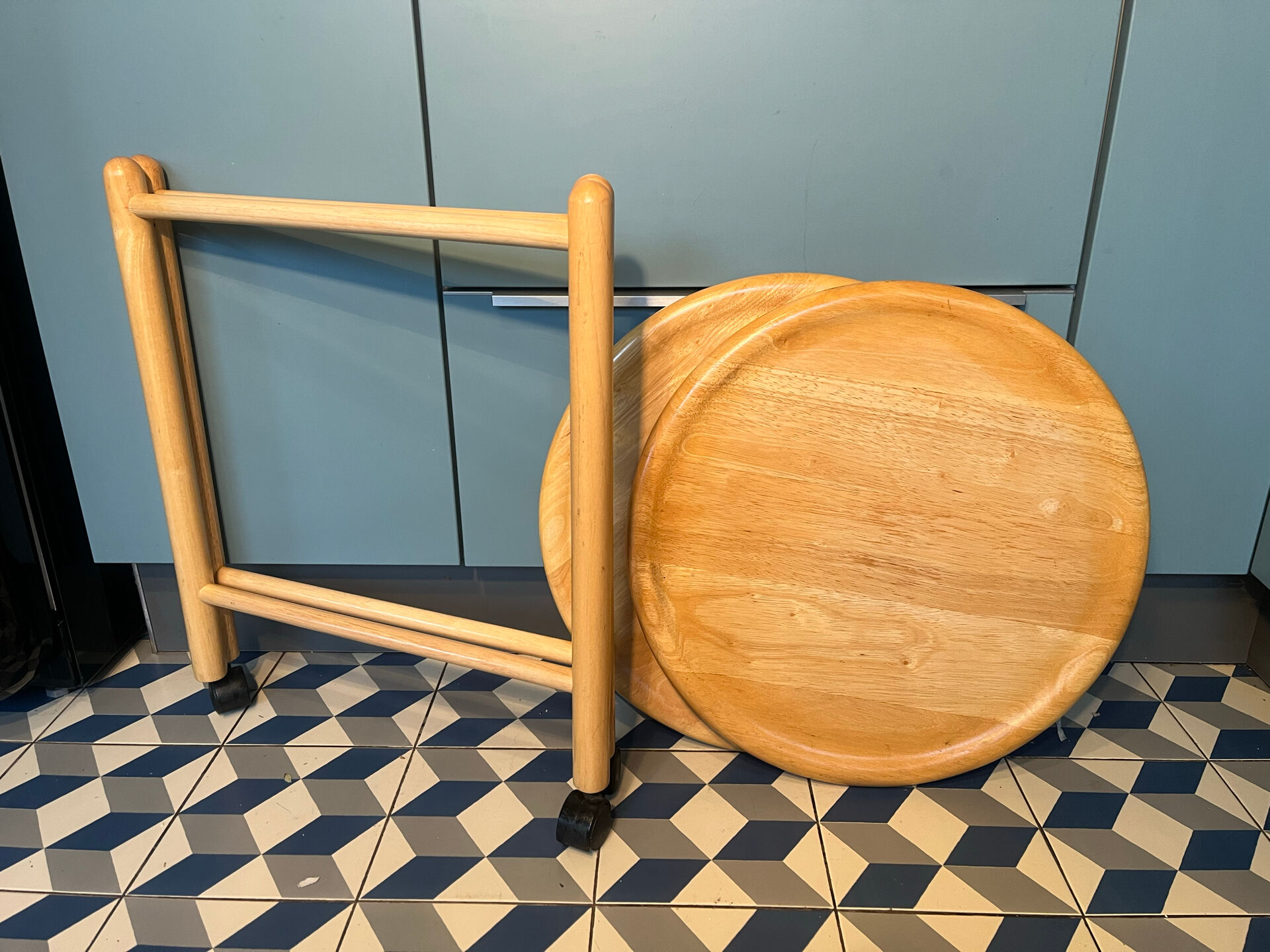 Side table 1980 Italy