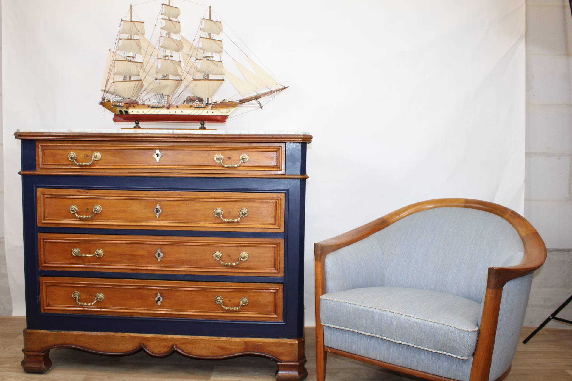 Chest of drawers in oak and gray marble, France 19th century
