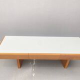 Console basse vintage en bois avec verre opalin, 1960