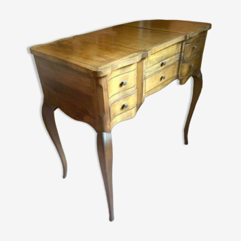 Old dressing table from the 1900s in cherry wood