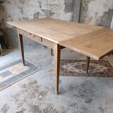 Farmhouse table with an extension