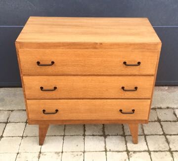 Commode vintage