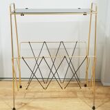 Side table with magazine rack