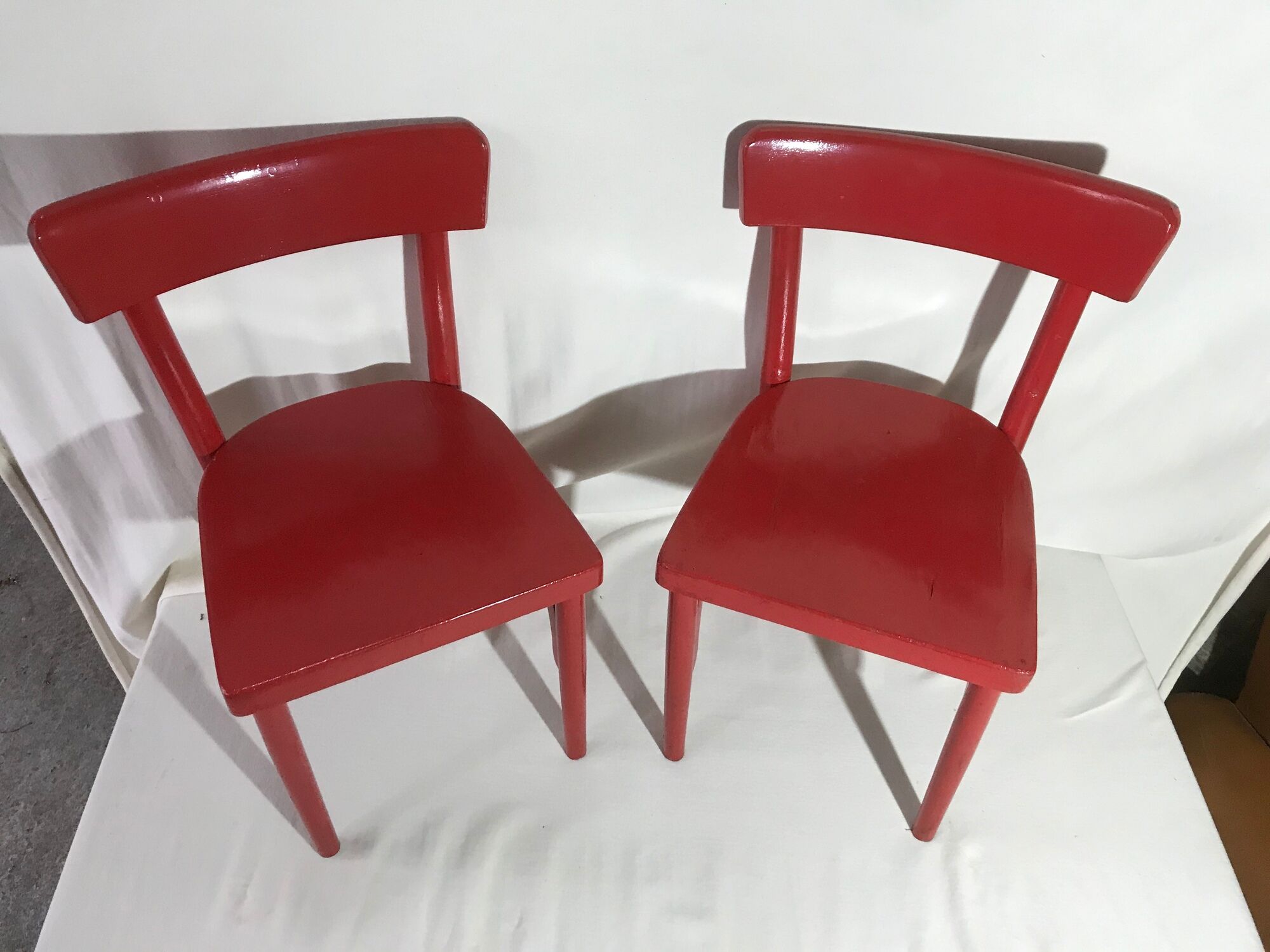 Paire de chaise ancienne Baumann bois rouge assise enfants vintage