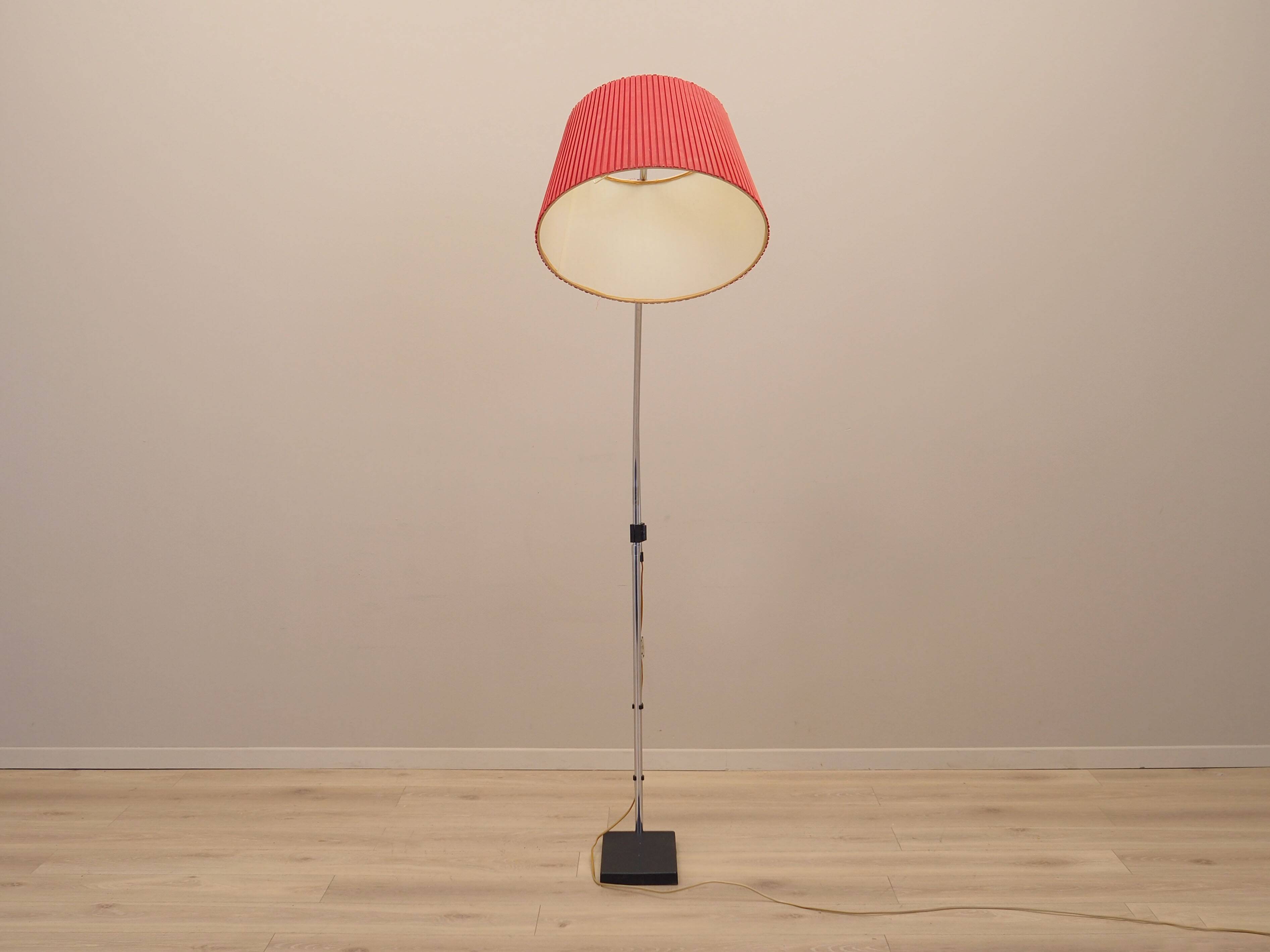 Lampadaire, design danois, années 1980, production : Danemark