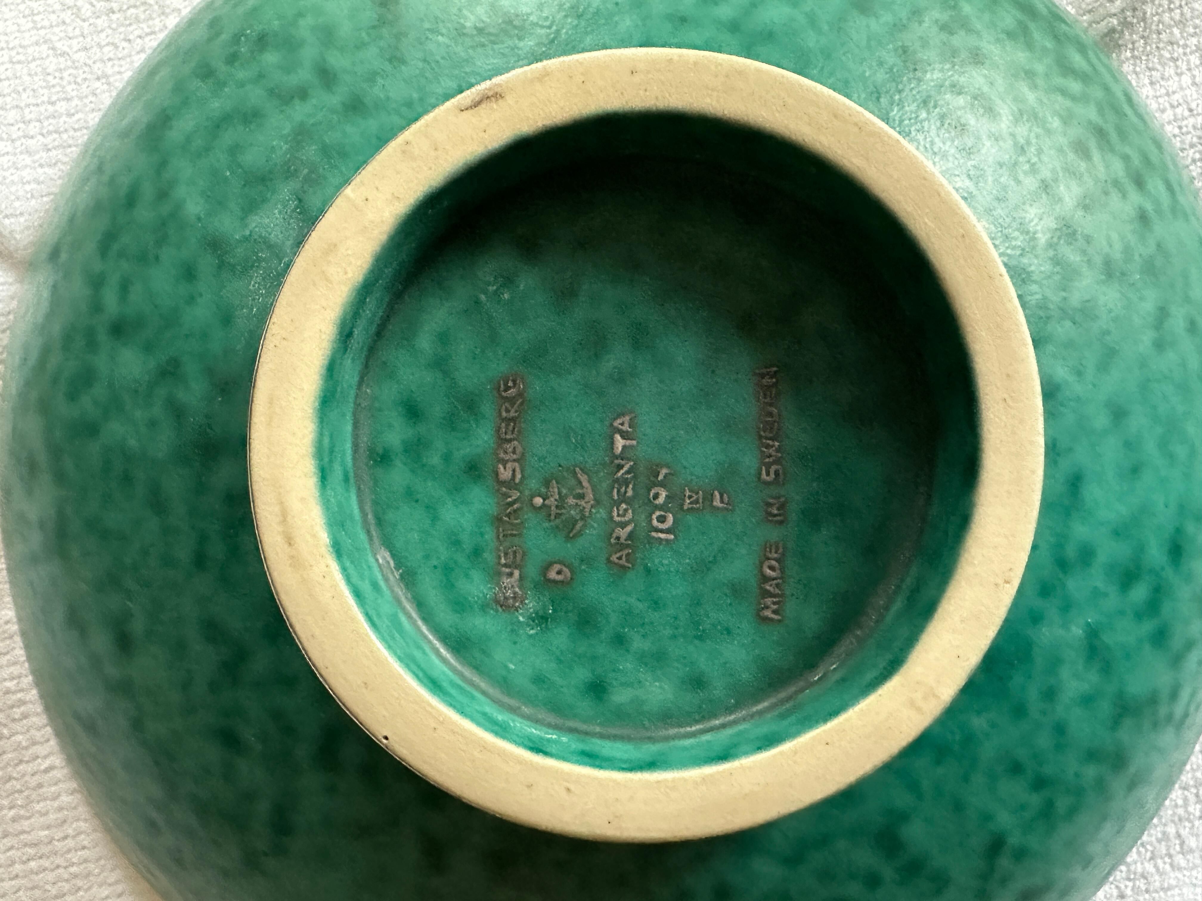 Ceramic bowl by Wilhelm Kage Argenta series for Gustavsberg, Sweden, 1930 Signed