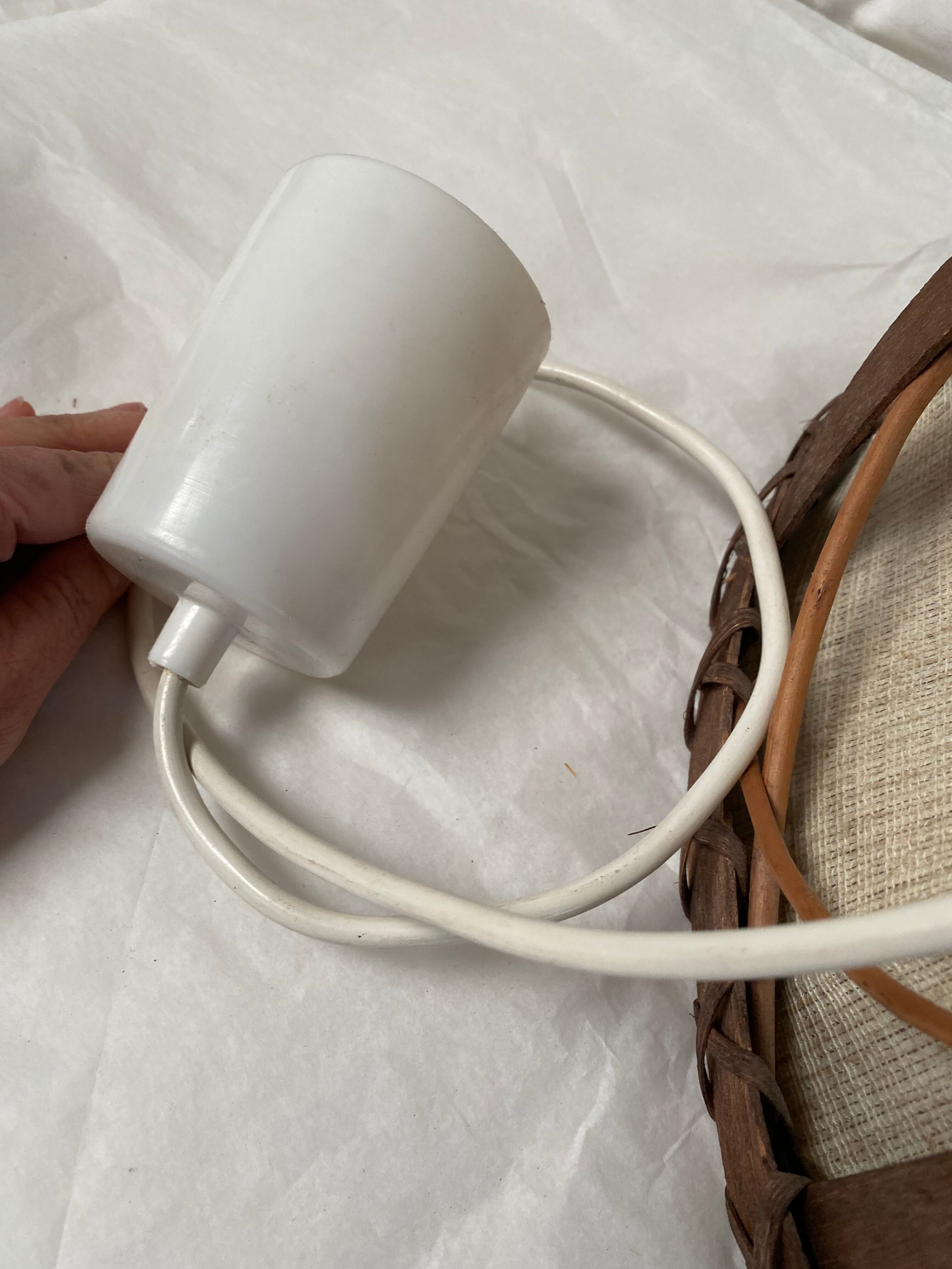 Vintage suspension lamp in rattan and linen