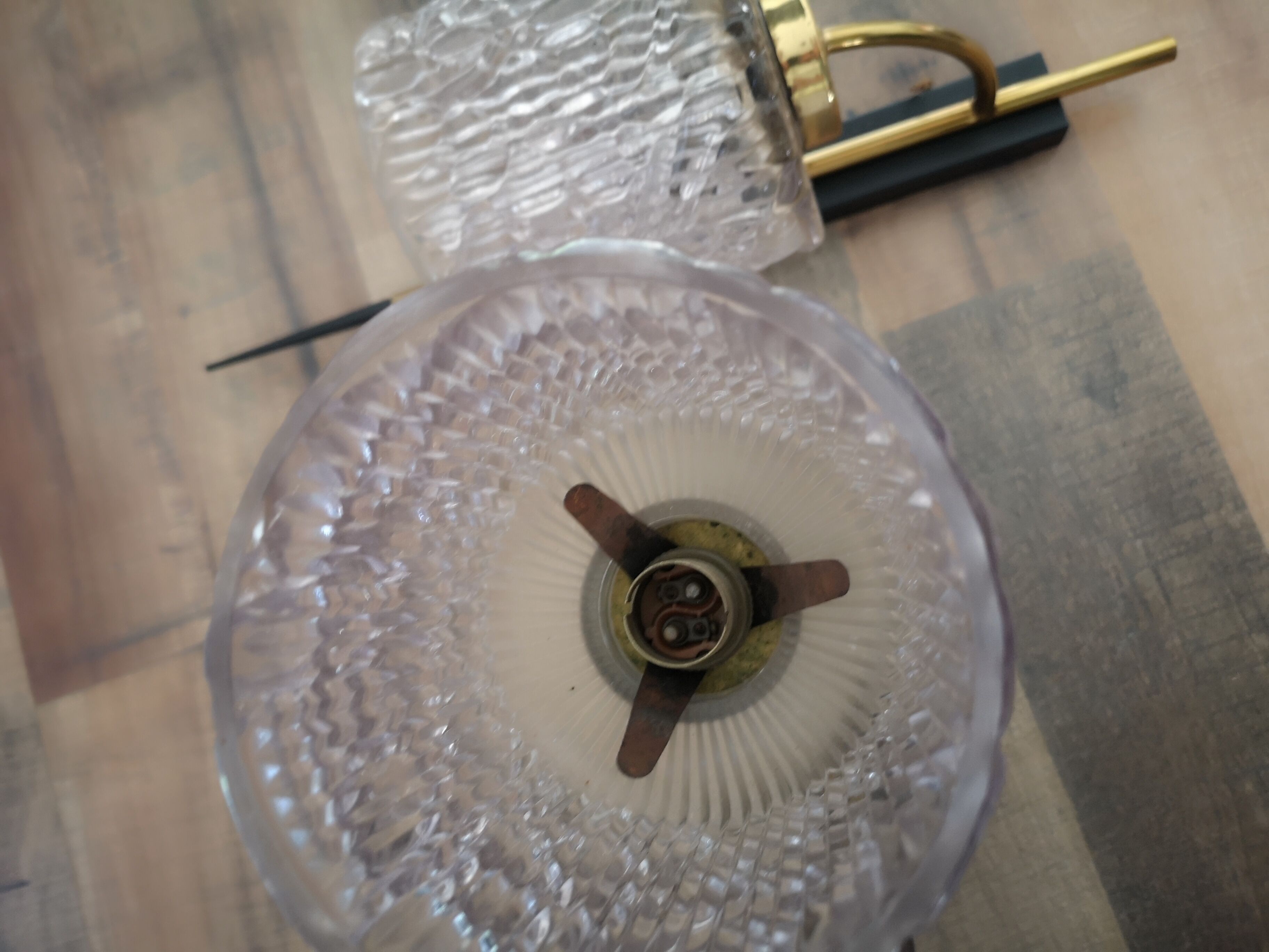Paire d'appliques vintage verre et laiton italienne des années 50