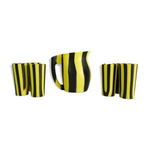 Service à orangeade service à eau vintage jaune et noir en plastique. Design. Année 60