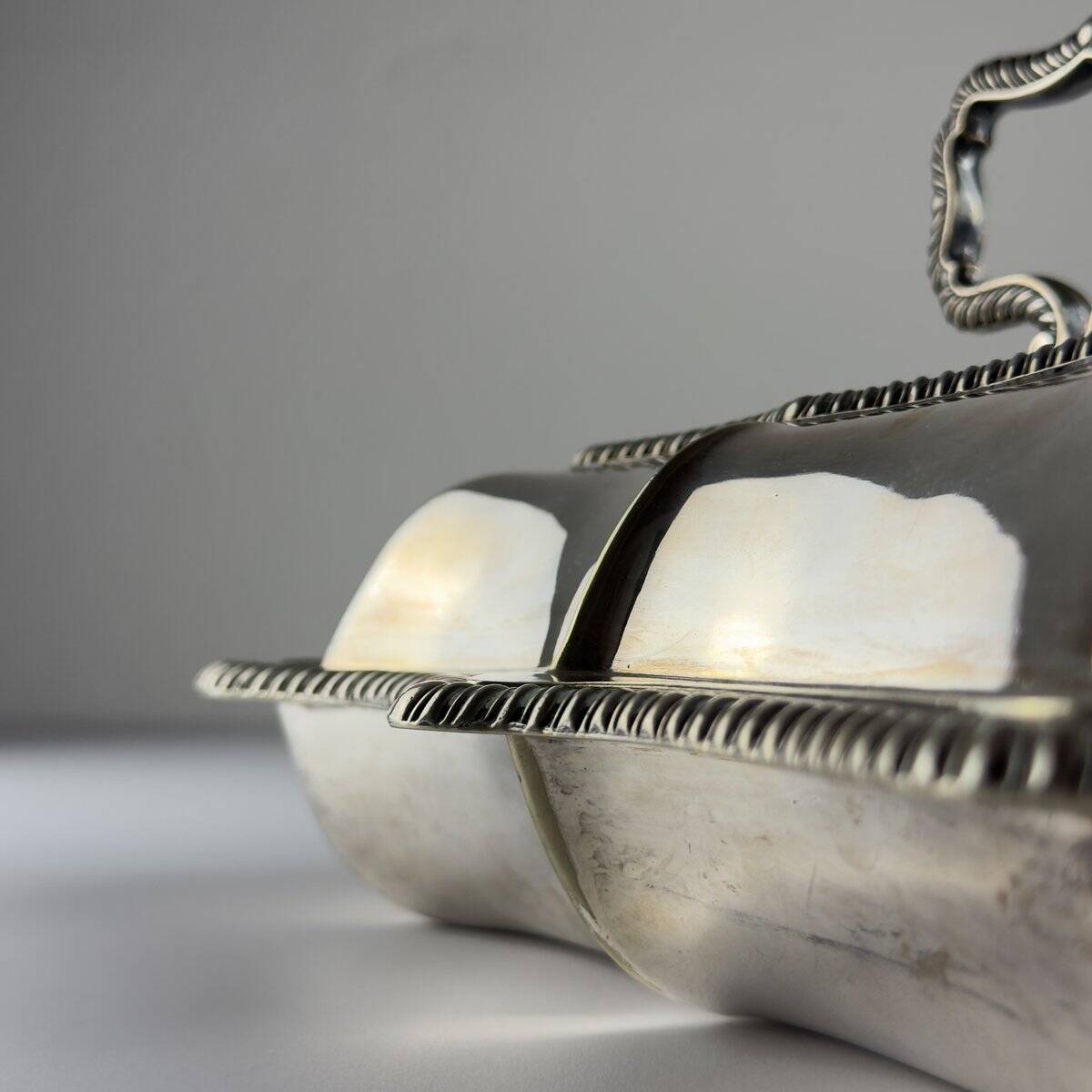 Antique silver-plated serving dish from Sheffield, early 20th century, England.