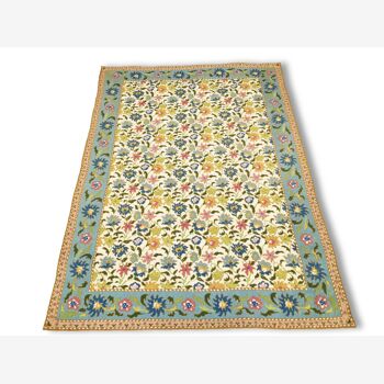The Portugal hand made carpets: Arraiolos 190 x 130 cm